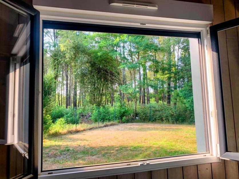 L Estanguet Maison Octogonale En Foret Rion-Des-Landes Exteriér fotografie